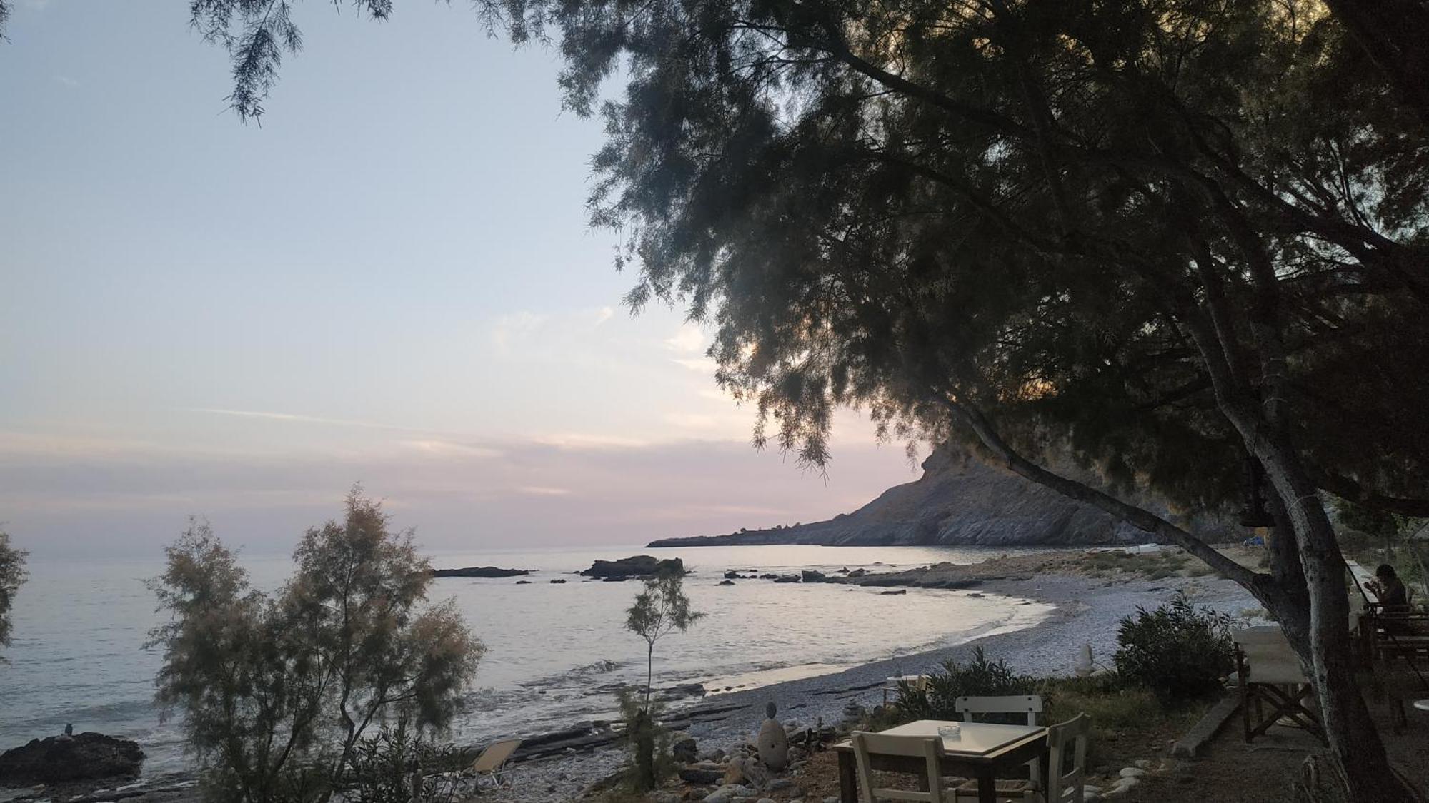 Georgoshouse Lykos Beach Sfakia Livaniana Exterior photo